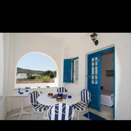Lovely House Infront Of The In Molos Molos (Paros)